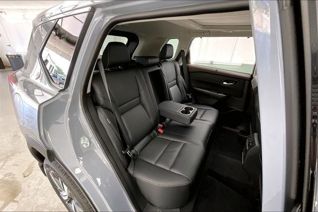 Used 2023 Nissan Rogue SL w/ SL Premium Package AWD/4WD image 19