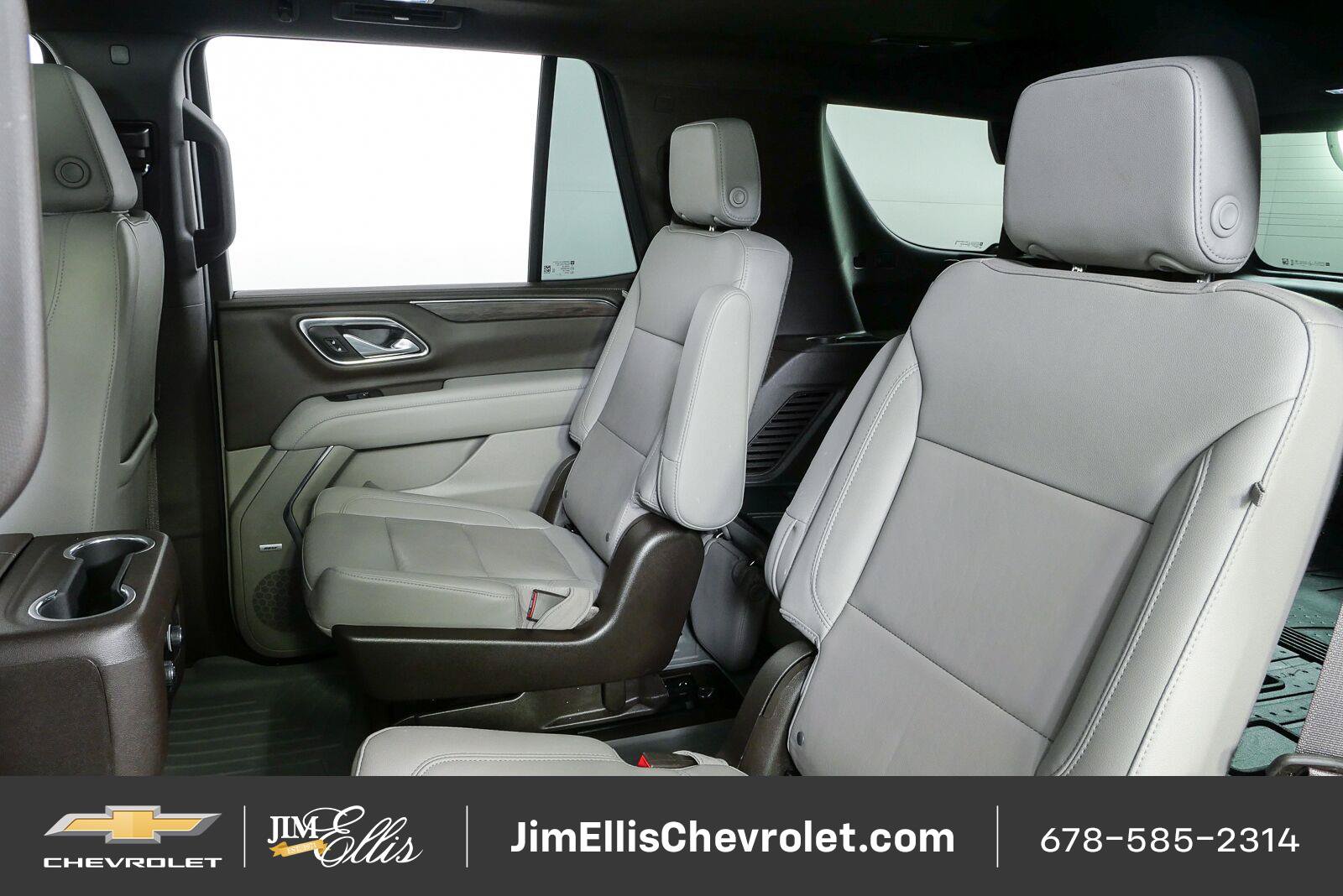 Certified 2023 Chevrolet Tahoe Z71 w/ Luxury Package AWD/4WD image 20