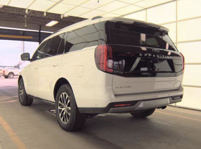 Certified 2025 Ford Expedition Platinum image 3
