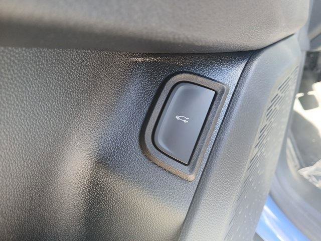 New 2026 Chevrolet Equinox ACTIV w/ Convenience Package III image 12