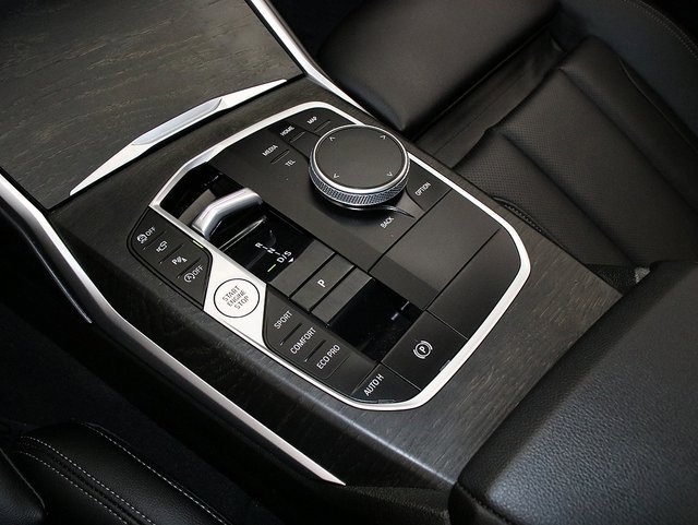 Used 2023 BMW 330i xDrive Sedan image 21