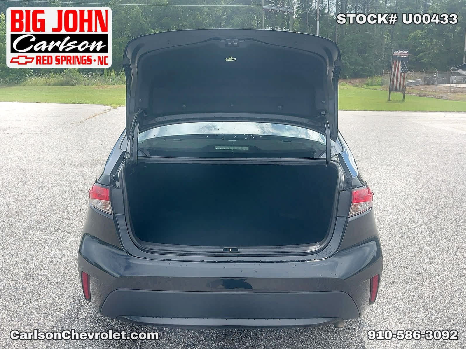 Used 2020 Toyota Corolla LE FWD image 7