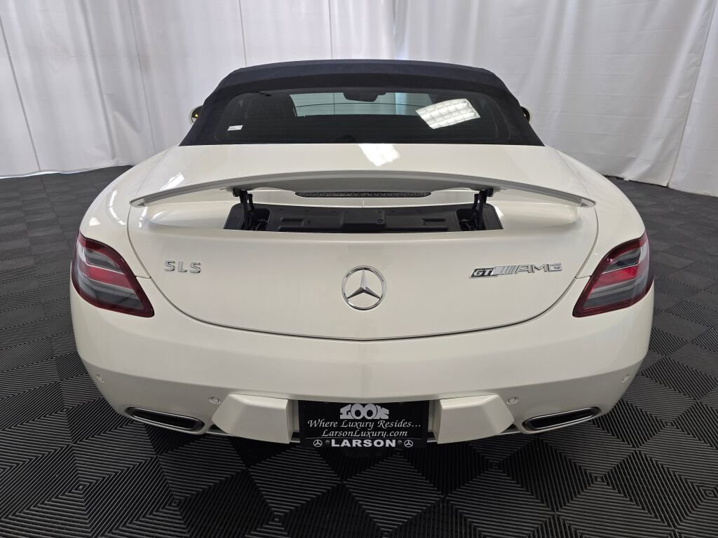 Used 2012 Mercedes-Benz SLS AMG Roadster image 5