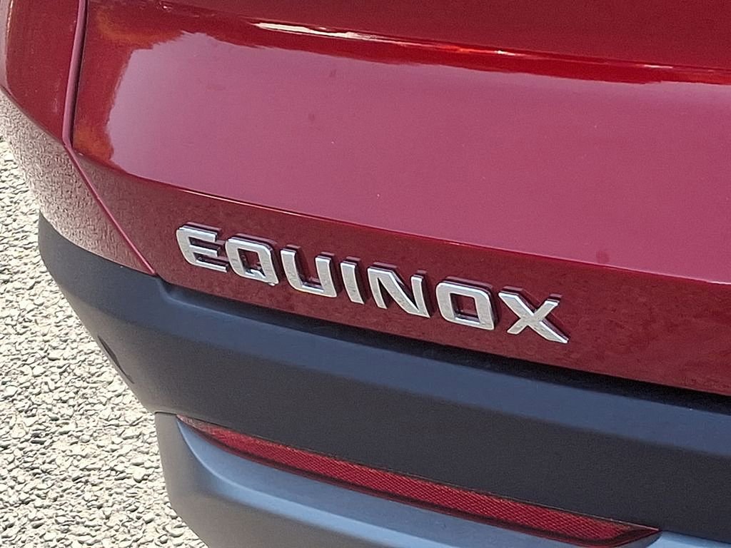 Used 2025 Chevrolet Equinox LT w/ Convenience Package II image 11