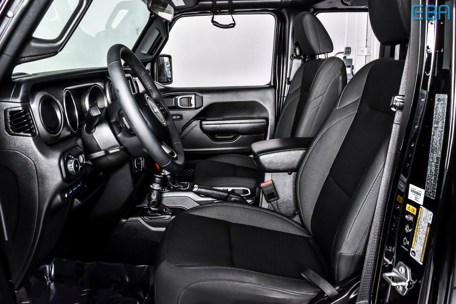 Used 2023 Jeep Wrangler Unlimited w/ Convenience Group image 16