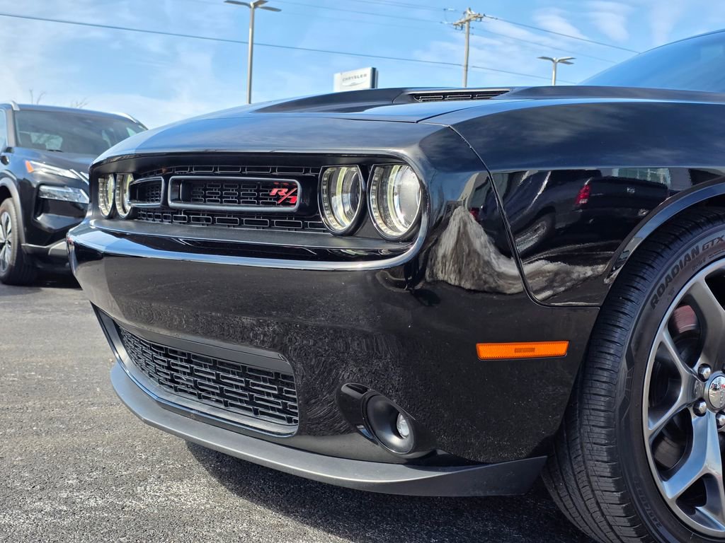 Used 2015 Dodge Challenger R/T w/ Quick Order Package 22B R/T image 31