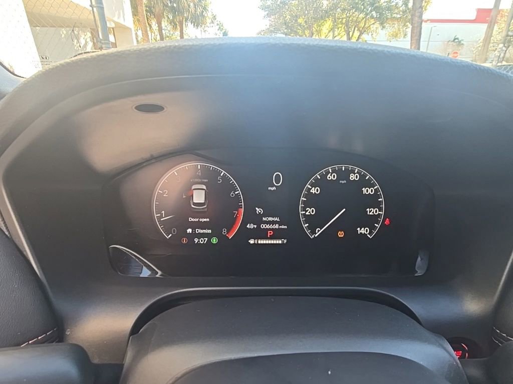 Used 2025 Honda HR-V Sport image 16