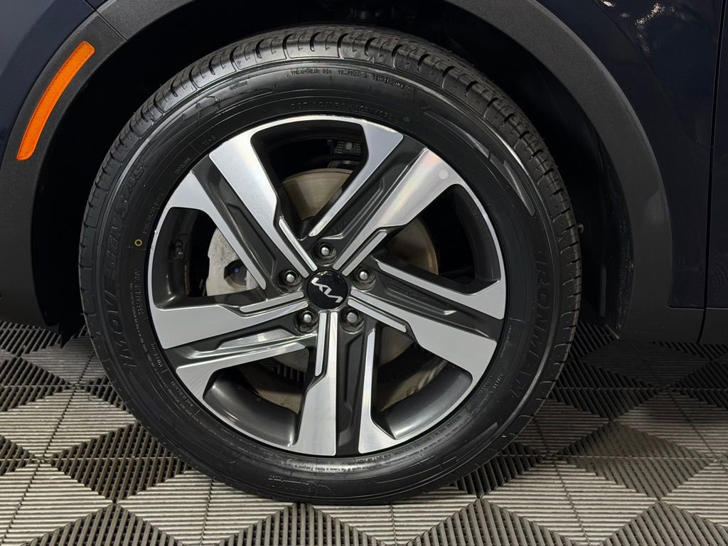 Used 2023 Kia Sorento EX image 13