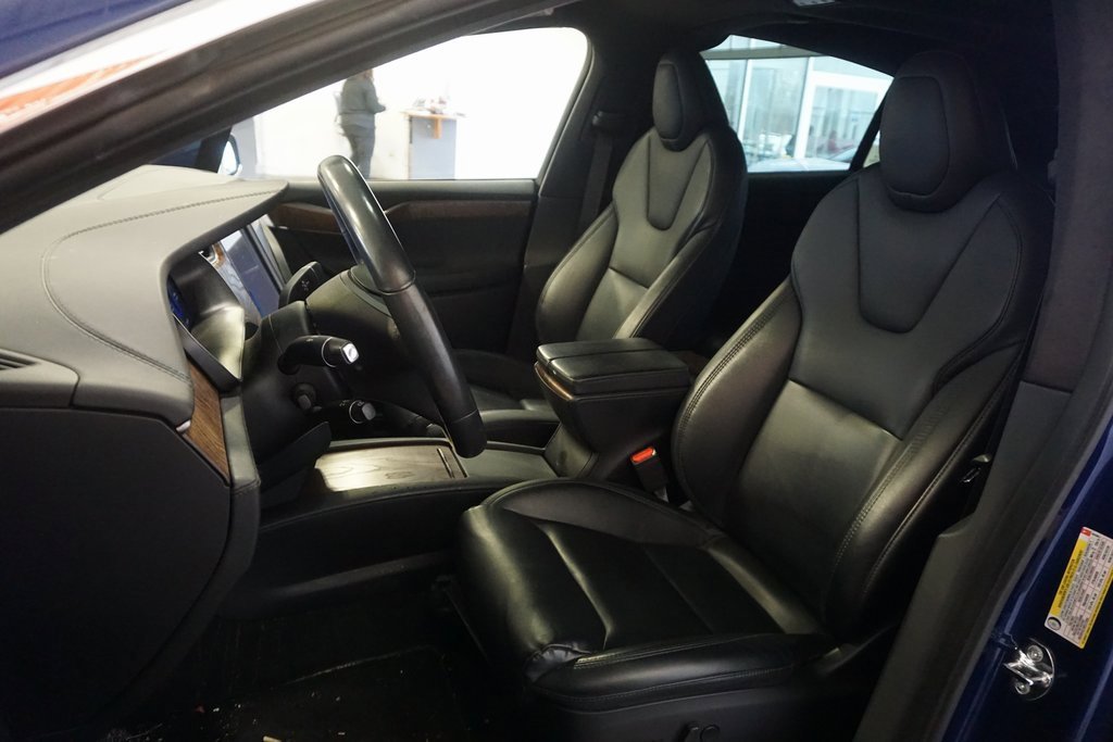 Used 2020 Tesla Model X Long Range image 18