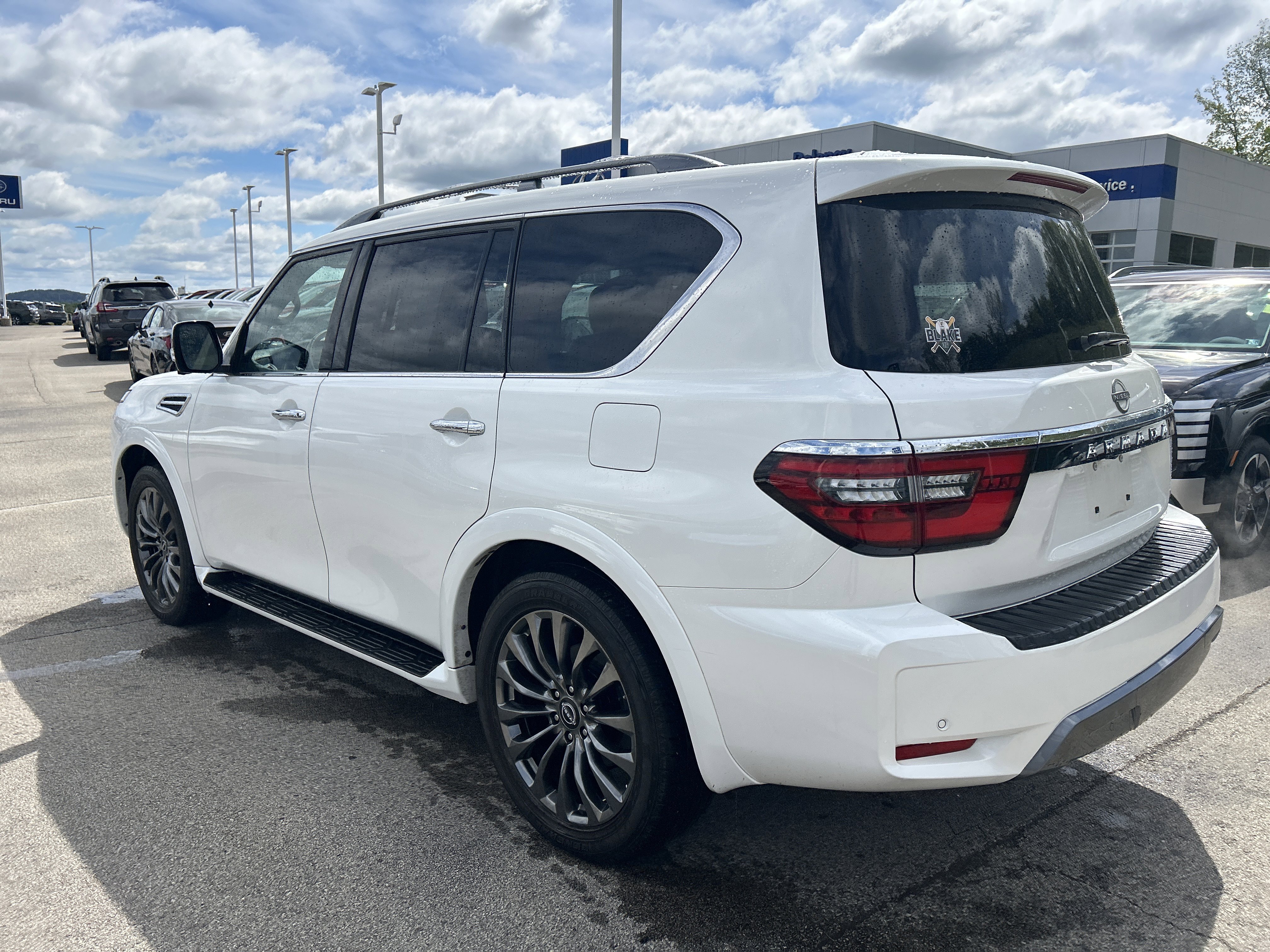 Used 2023 Nissan Armada Platinum w/ Captain's Chairs Package AWD/4WD image 12