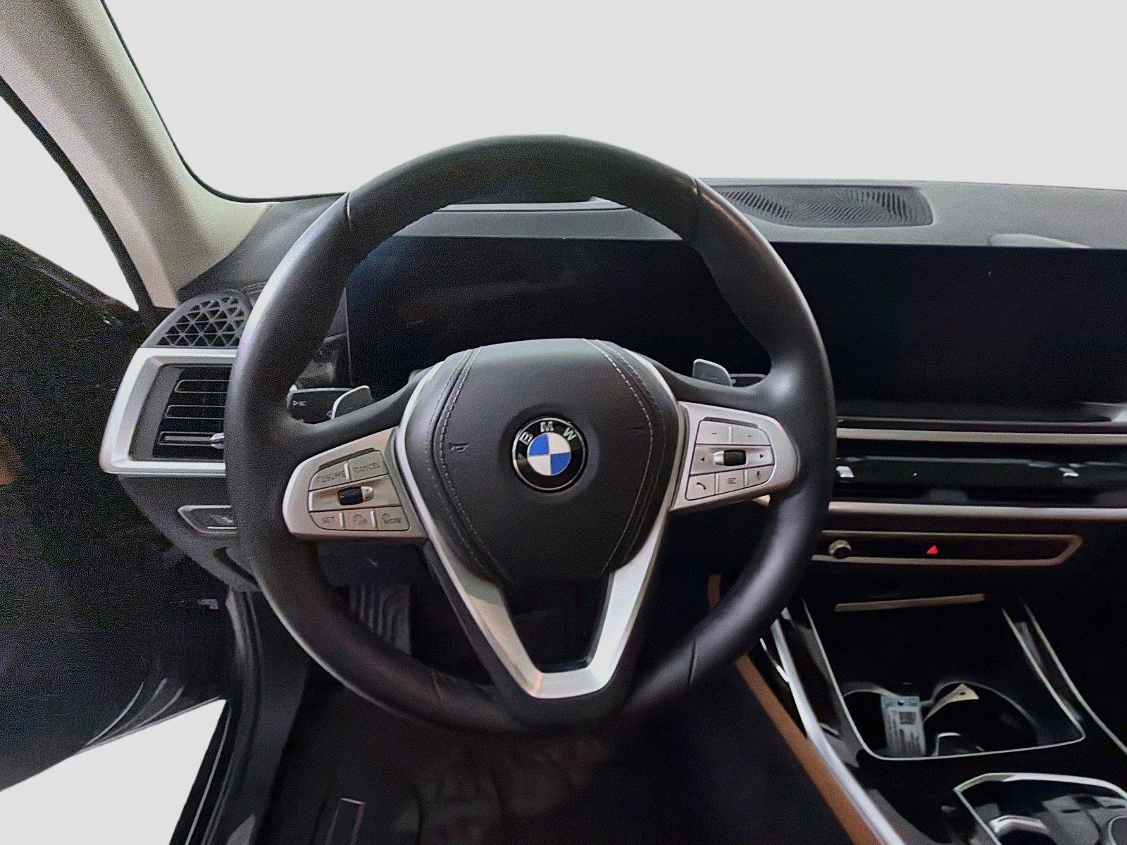 Used 2024 BMW X7 xDrive40i AWD/4WD image 10