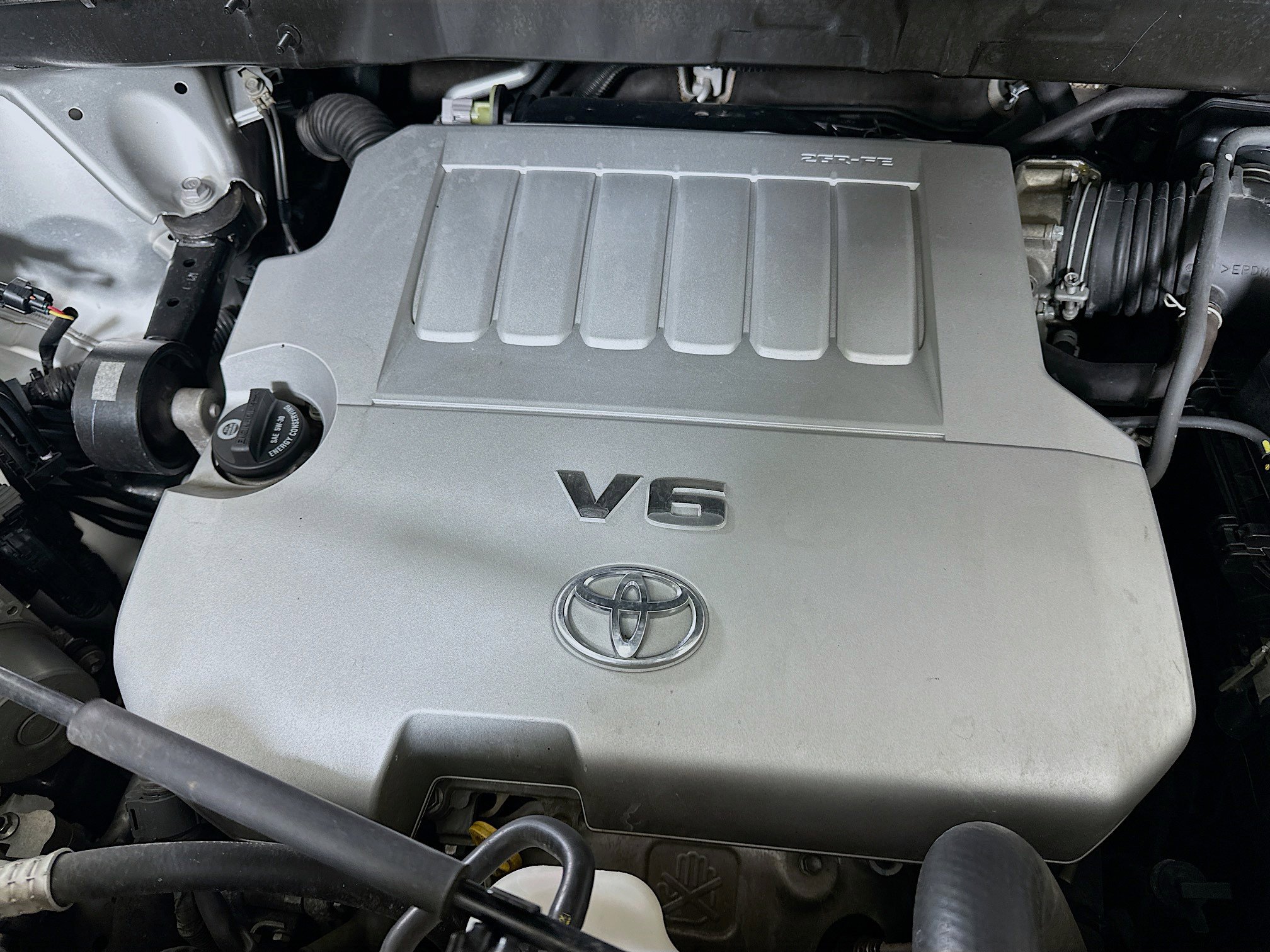 Used 2010 Toyota Highlander SE FWD image 33