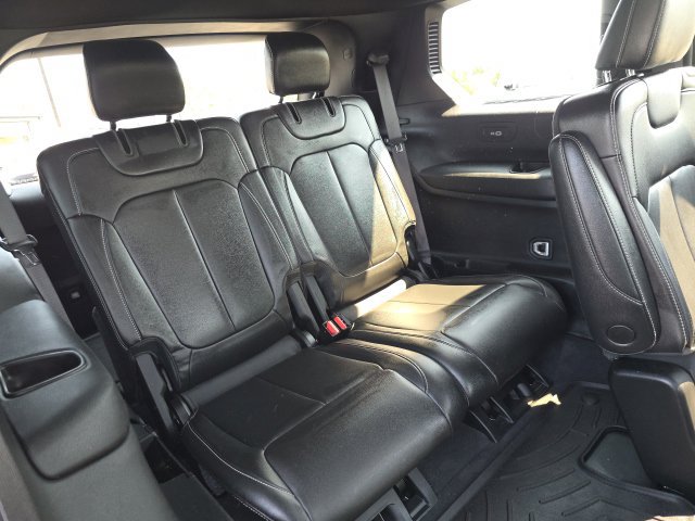 Used 2024 Jeep Grand Cherokee L Limited w/ Black Appearance Package AWD/4WD image 29