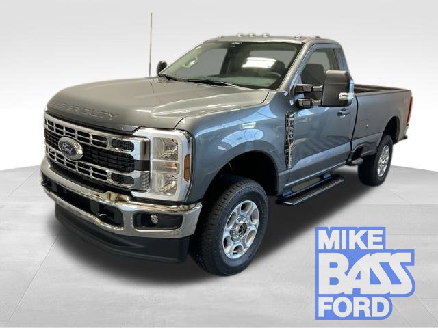 New 2026 Ford F350 XLT w/ FX4 Off-Road Package