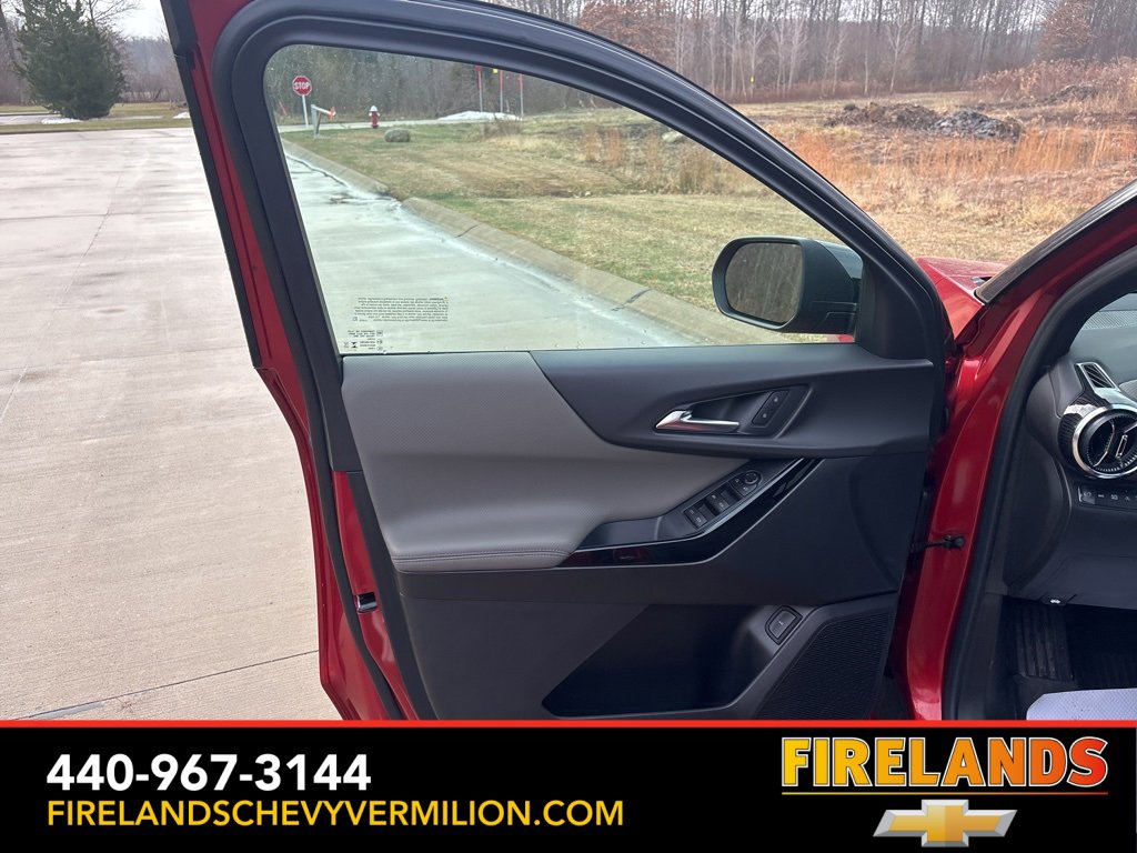 New 2026 Chevrolet Equinox LT w/ Convenience Package II image 13