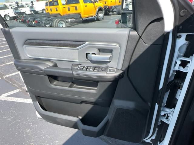 New 2023 RAM 4500 SLT w/ Quick Order Package 2YG SLT image 17