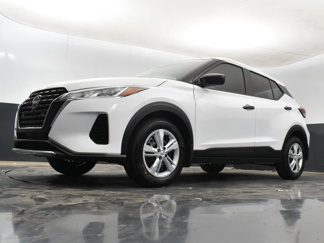 Used 2024 Nissan Kicks S FWD image 16
