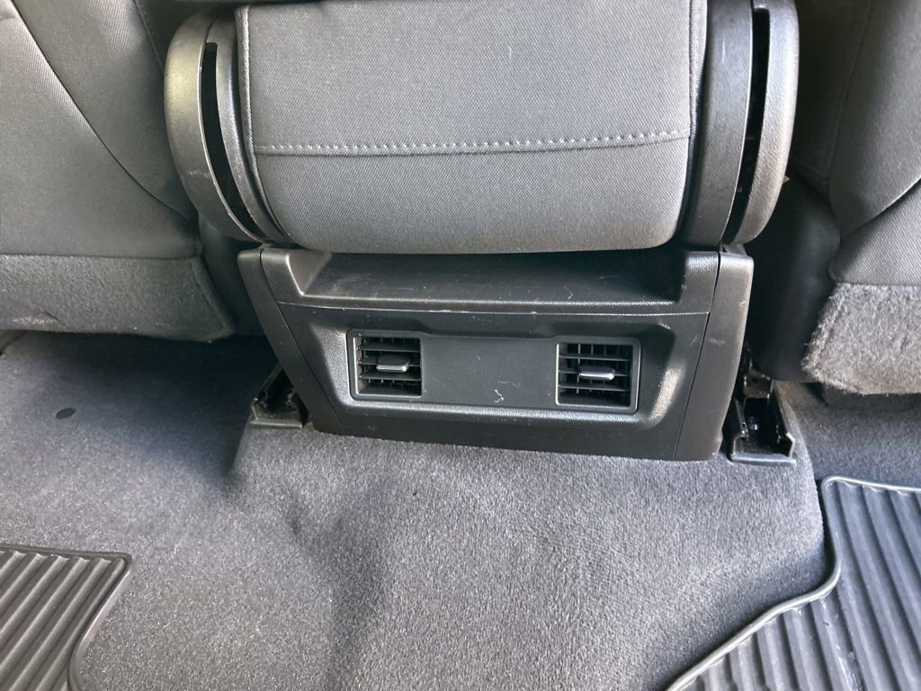 Used 2020 Chevrolet Silverado 1500 LT image 29