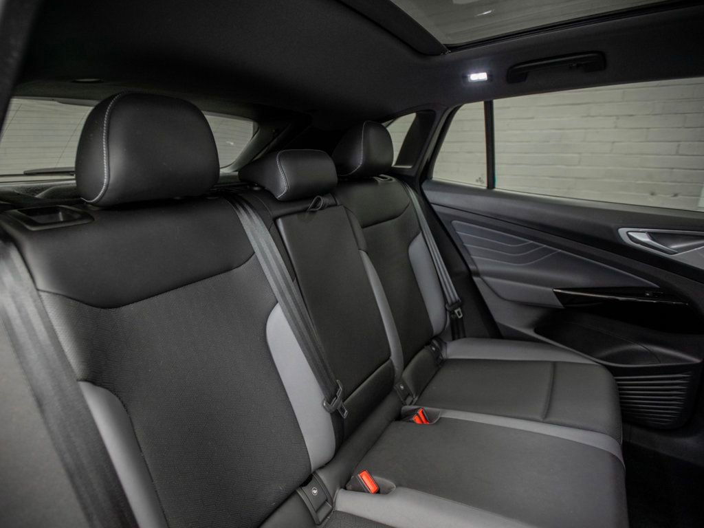 Used 2023 Volkswagen ID.4 Pro S Plus image 24