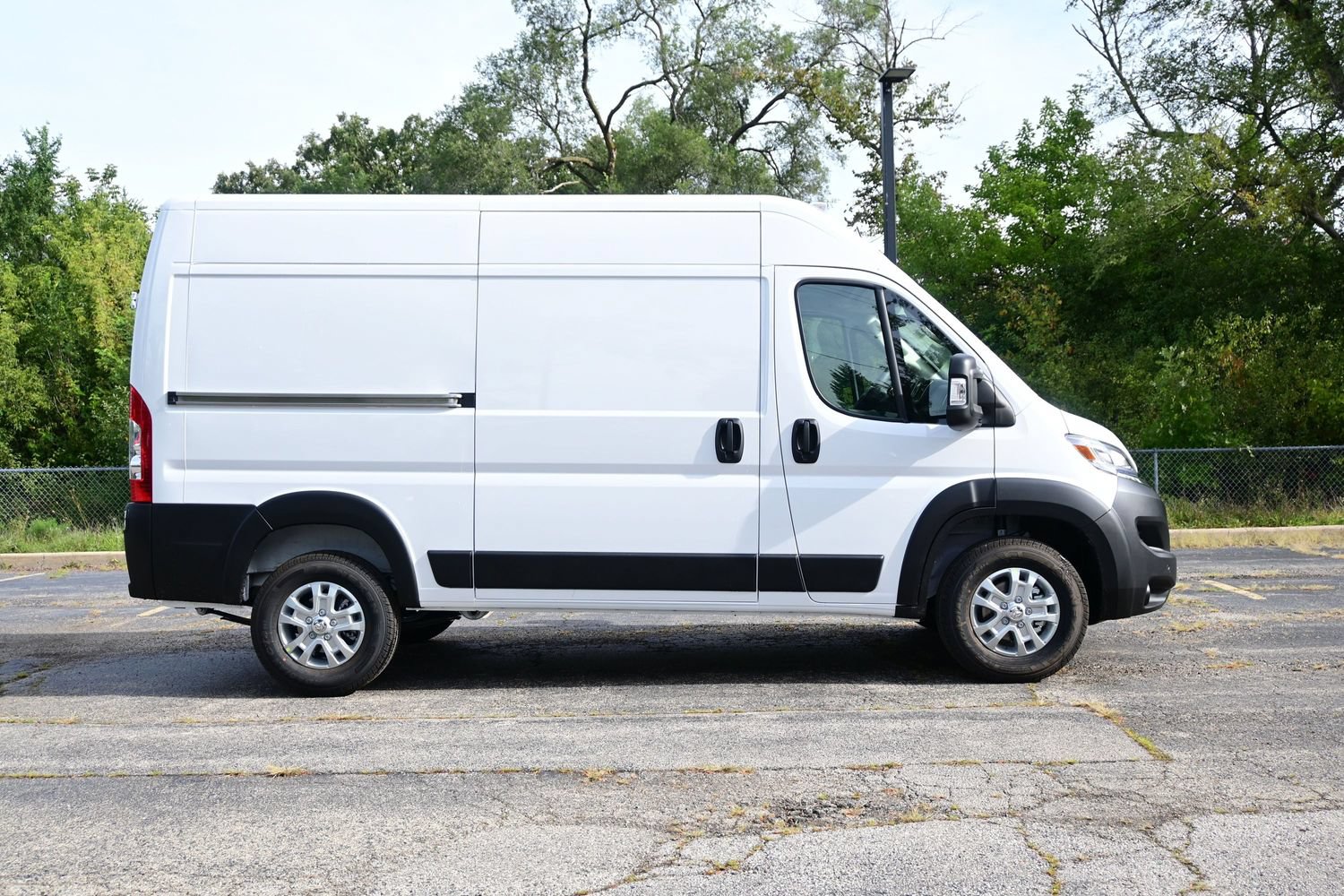 New 2027 RAM ProMaster 1500 w/ Quick Order Package 22G SLT FWD image 16