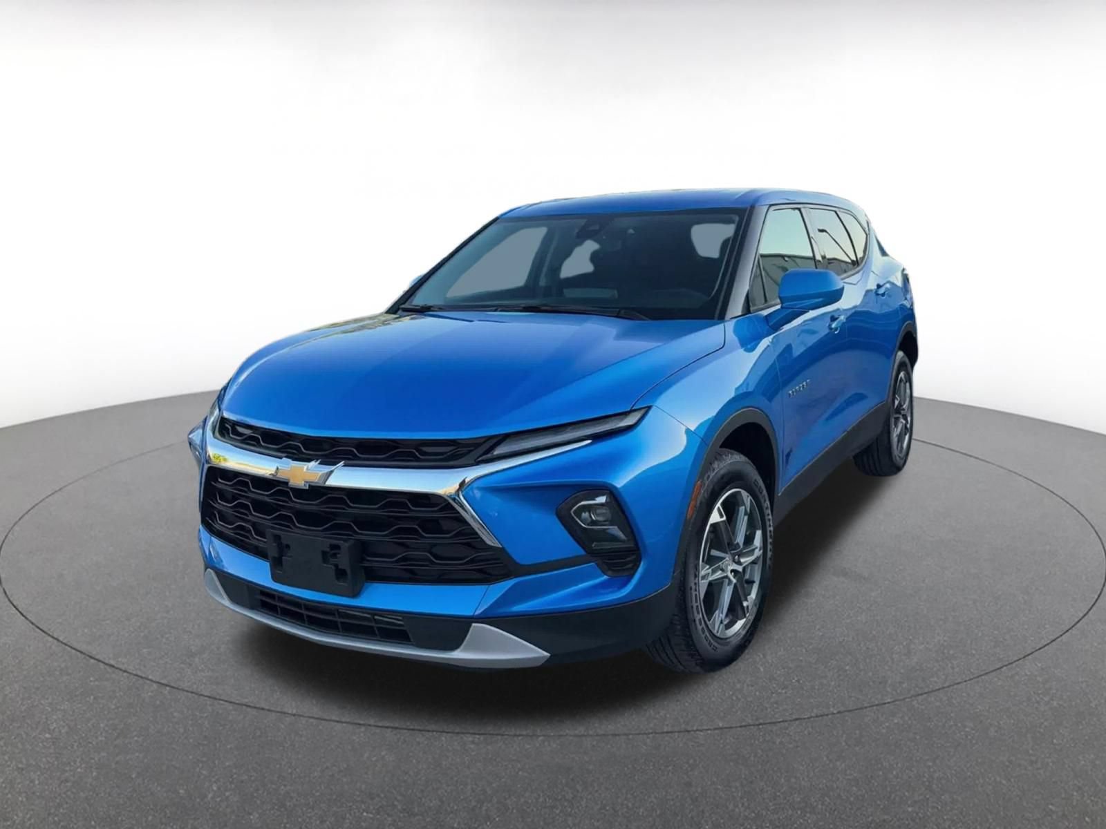 Used 2026 Chevrolet Blazer LT FWD image 6