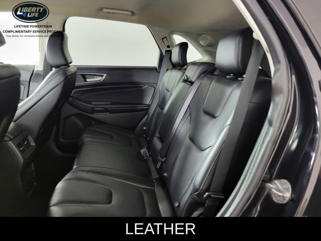 Used 2022 Ford Edge Titanium image 15