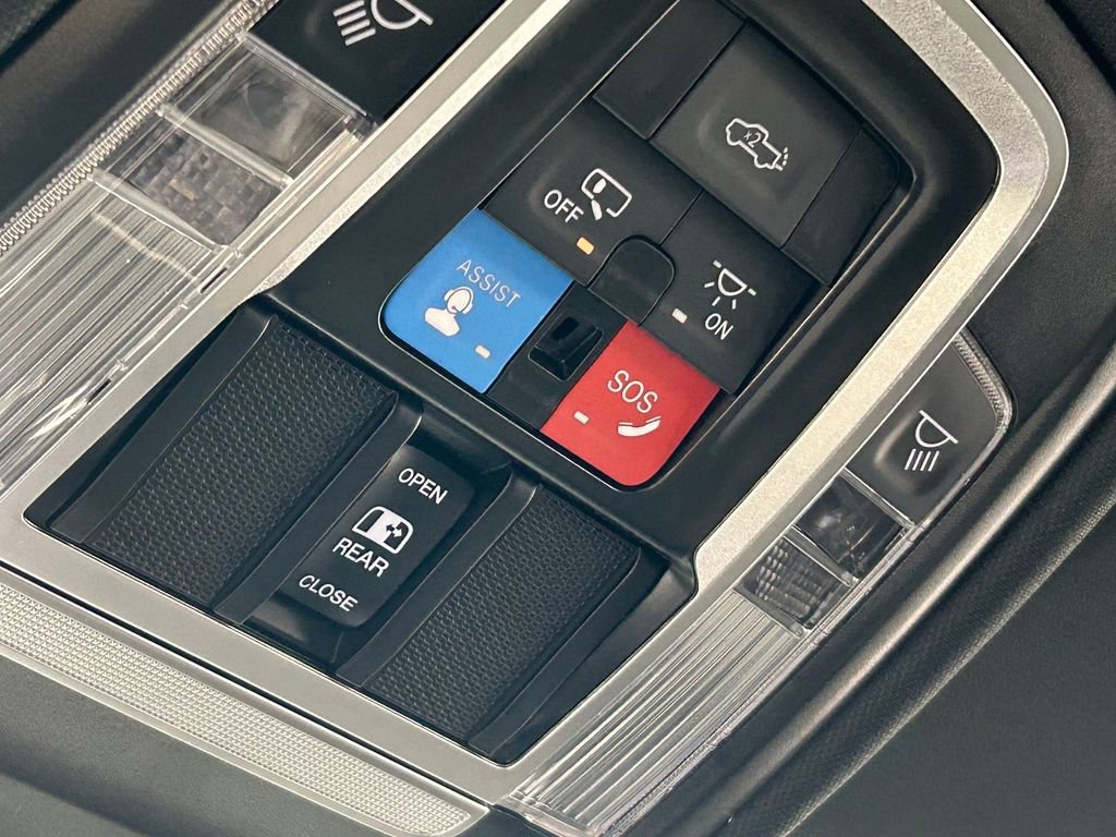 Used 2026 RAM 1500 Laramie w/ Night Edition image 18