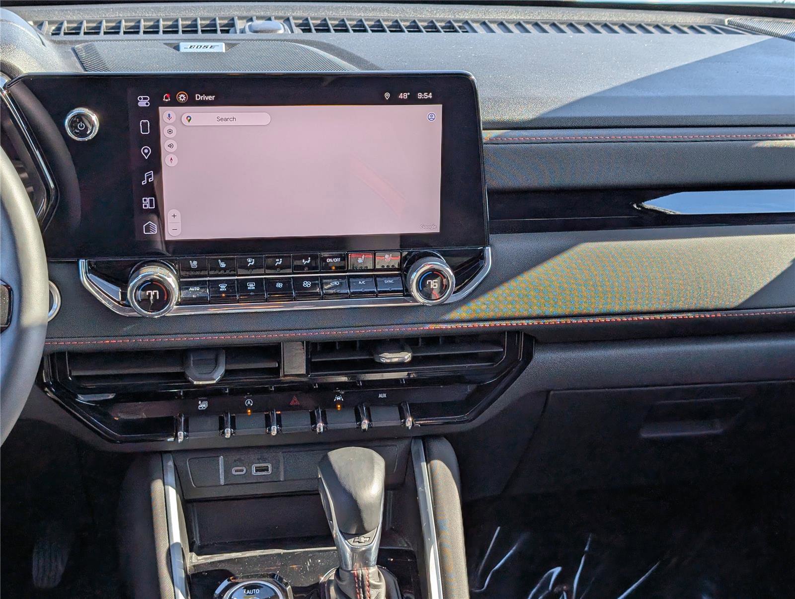 Used 2025 Chevrolet Colorado Z71 w/ Midnight Edition image 18