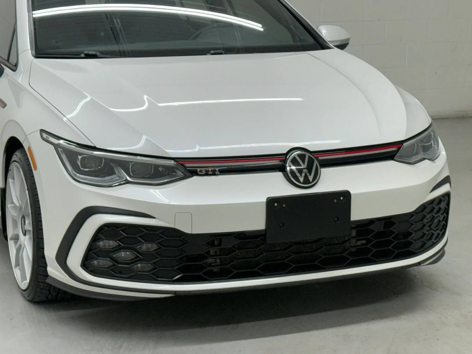 Used 2022 Volkswagen GTI SE w/ SE Leather Package FWD image 40
