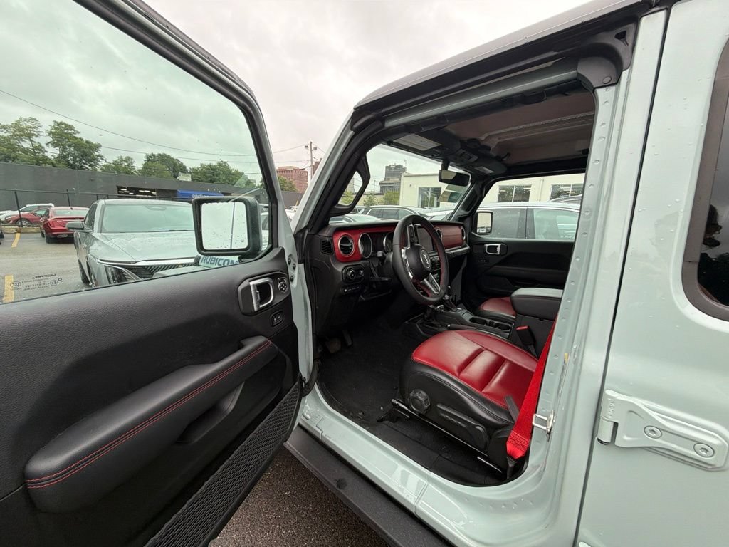 Used 2023 Jeep Wrangler Unlimited Rubicon 4xe AWD/4WD image 9