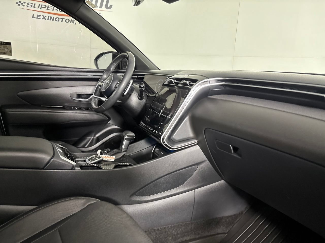 Used 2022 Hyundai Santa Cruz Limited AWD/4WD image 32