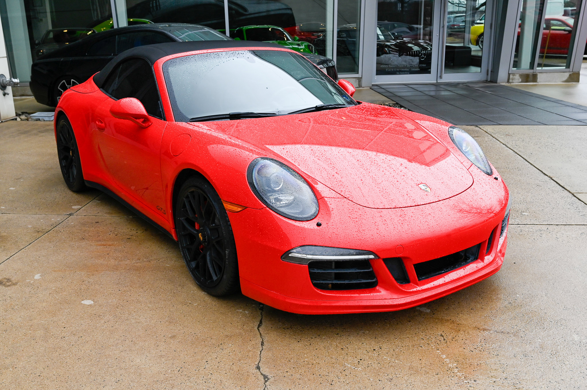 Used 2016 Porsche 911 Carrera GTS RWD image 3