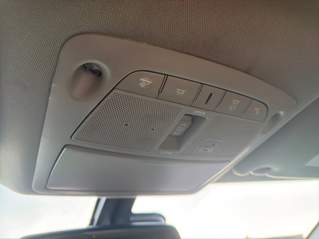 Used 2018 Nissan Maxima Platinum image 28