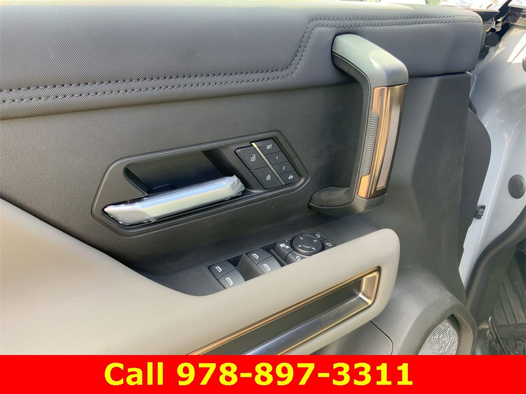 New 2025 GMC Hummer EV 2X image 24