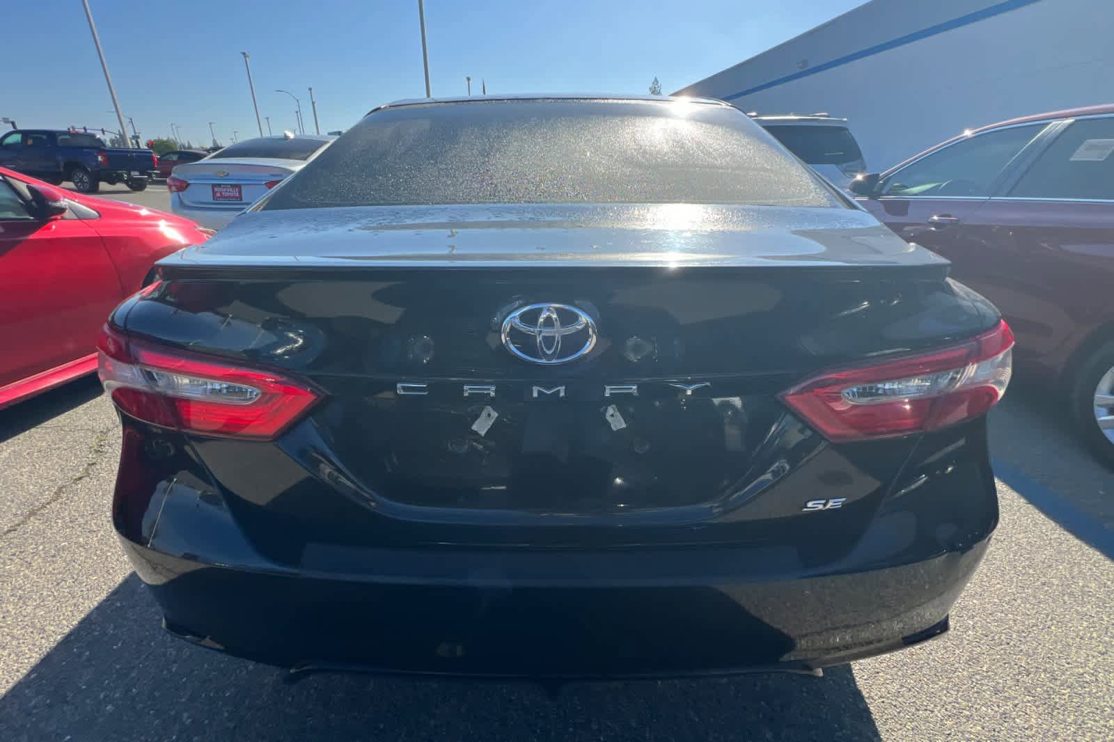 Used 2018 Toyota Camry SE FWD image 5