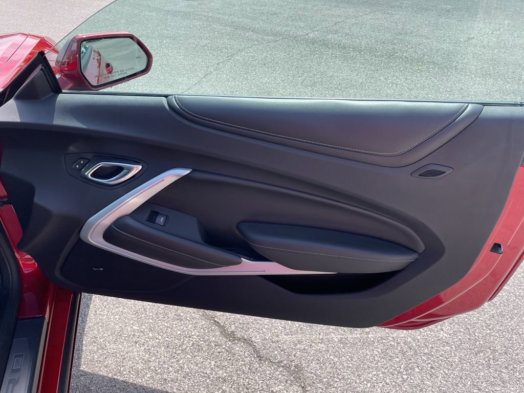 Used 2021 Chevrolet Camaro SS RWD image 30