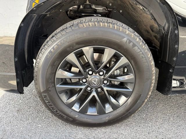 Used 2023 Lexus GX 460 Premium w/ Premium Package AWD/4WD image 13