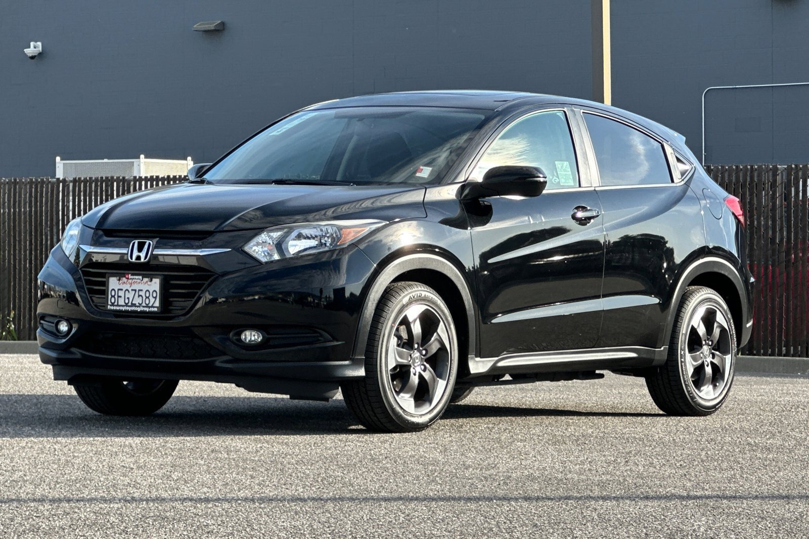 Used 2018 Honda HR-V EX image 9