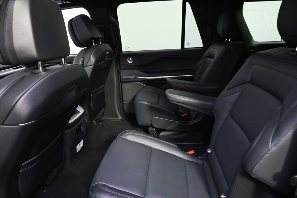 New 2026 Lincoln Navigator L Reserve w/ Jet Appearance Package image 21