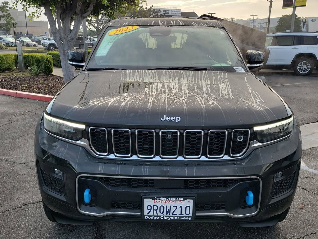 Used 2023 Jeep Grand Cherokee Overland w/ Advanced Protech Group III image 28