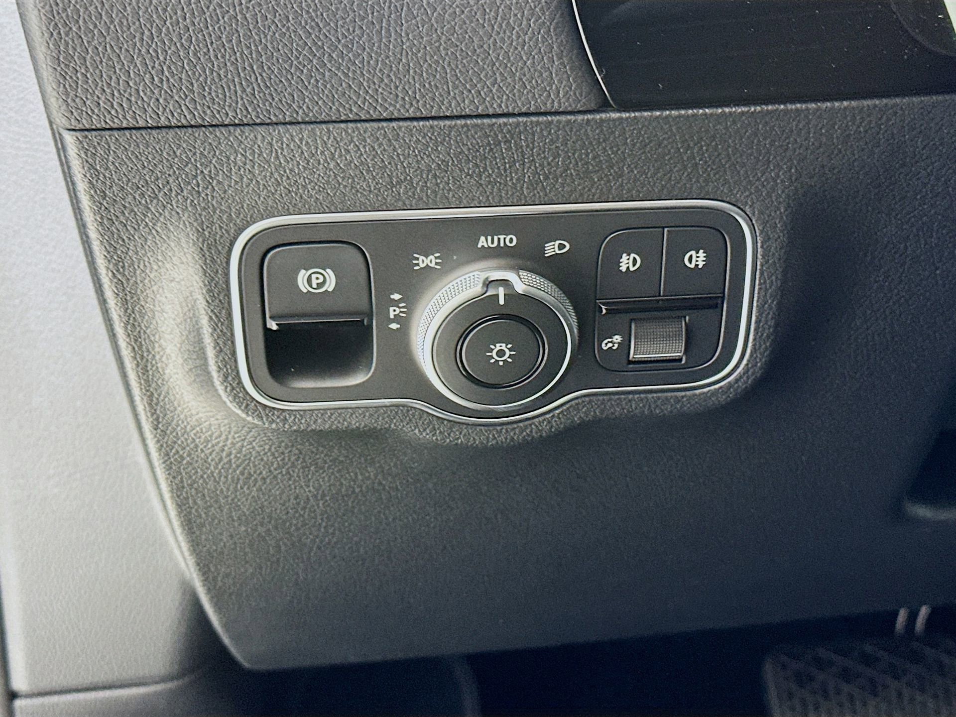 New 2026 Mercedes-Benz GLA 250 image 11