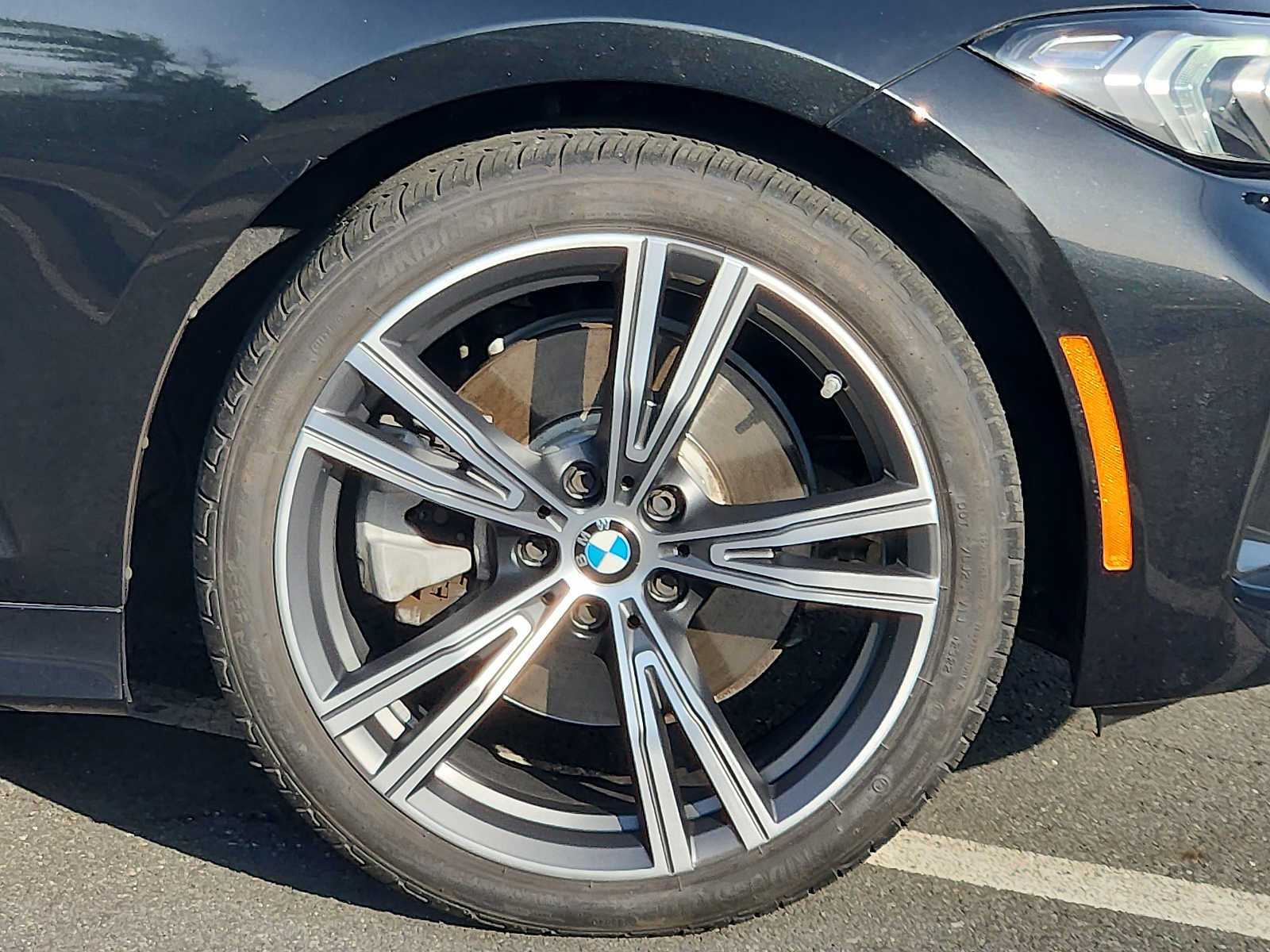 Certified 2023 BMW 330i xDrive Sedan w/ Premium Package AWD/4WD image 8