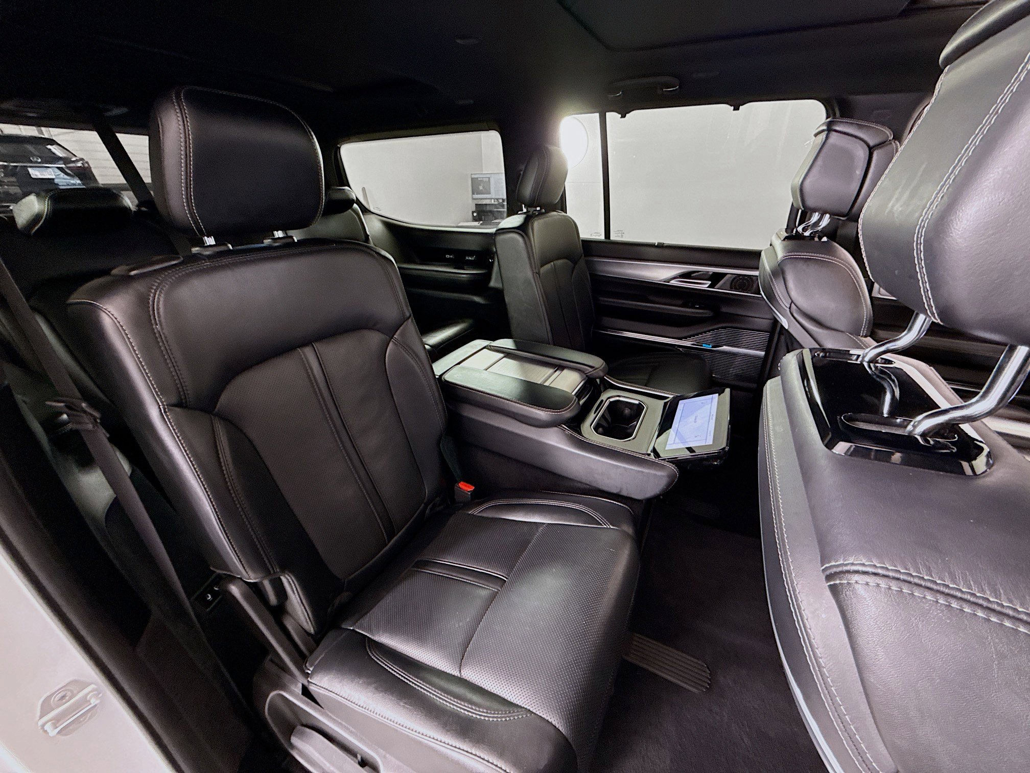 Used 2022 Jeep Grand Wagoneer Series I image 28