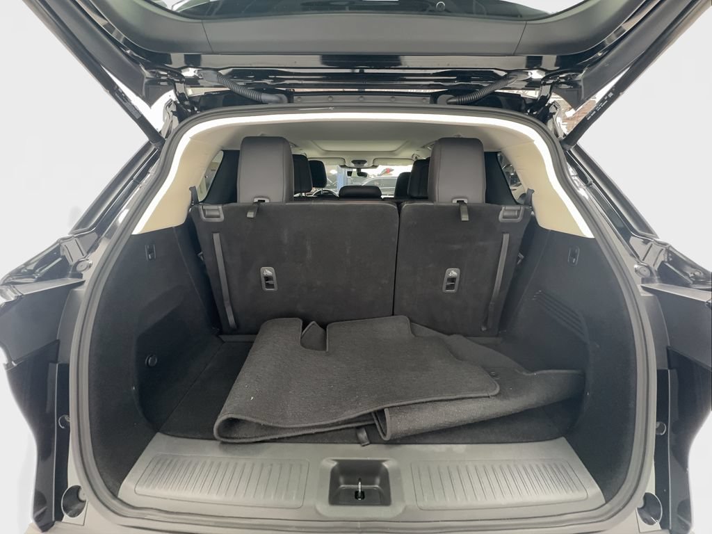 Used 2025 INFINITI QX60 Luxe FWD image 16