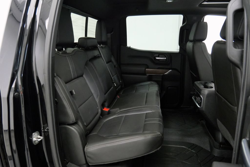 Used 2019 Chevrolet Silverado 1500 High Country w/ Technology Package AWD/4WD image 19