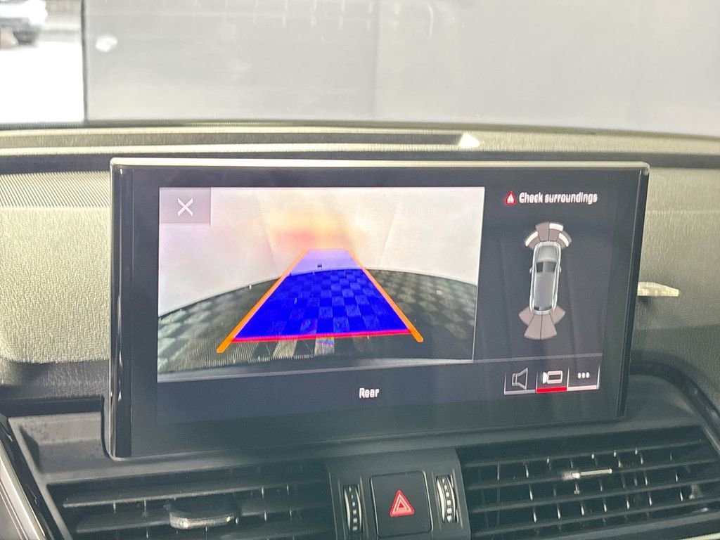 Used 2023 Audi Q5 2.0T Premium w/ Convenience Package image 16