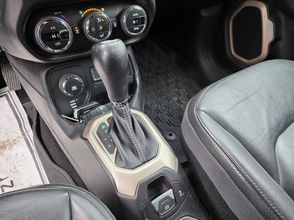 Used 2015 Jeep Renegade Limited AWD/4WD image 11