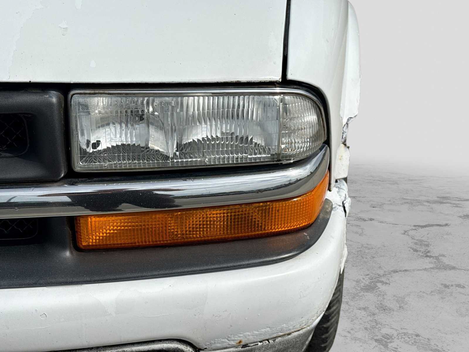 Used 2002 Chevrolet S10 Pickup LS w/ LS Preferred Equipment Group AWD/4WD image 9