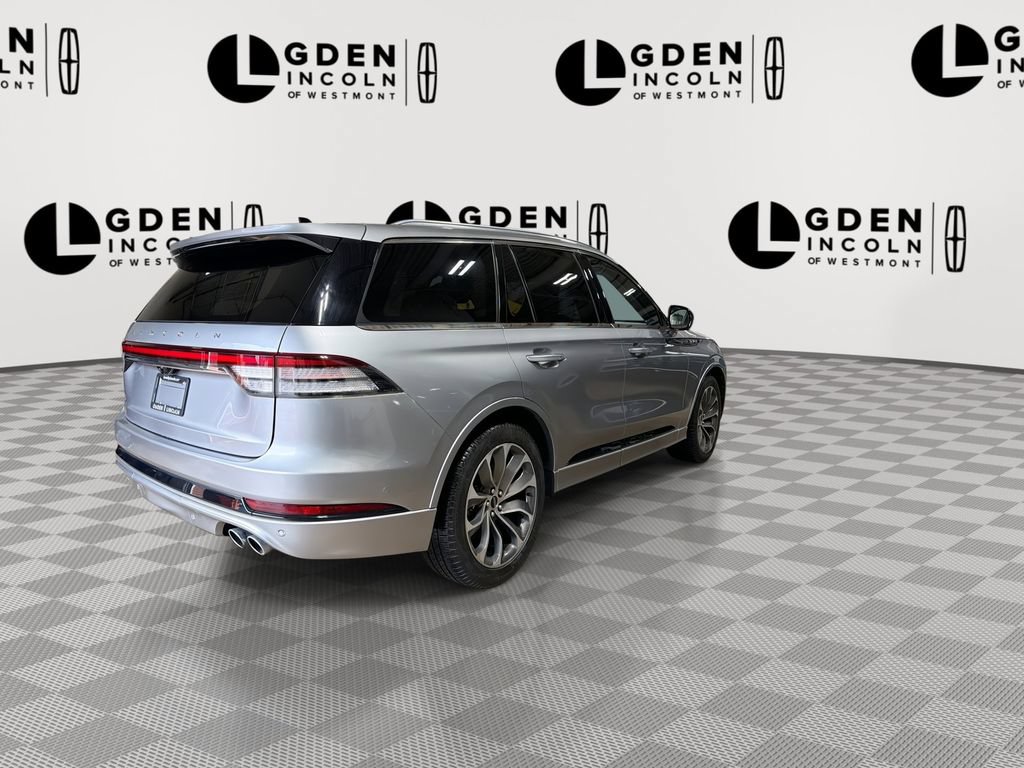 Used 2021 Lincoln Aviator Grand Touring w/ Equipment Group 302A AWD/4WD image 8