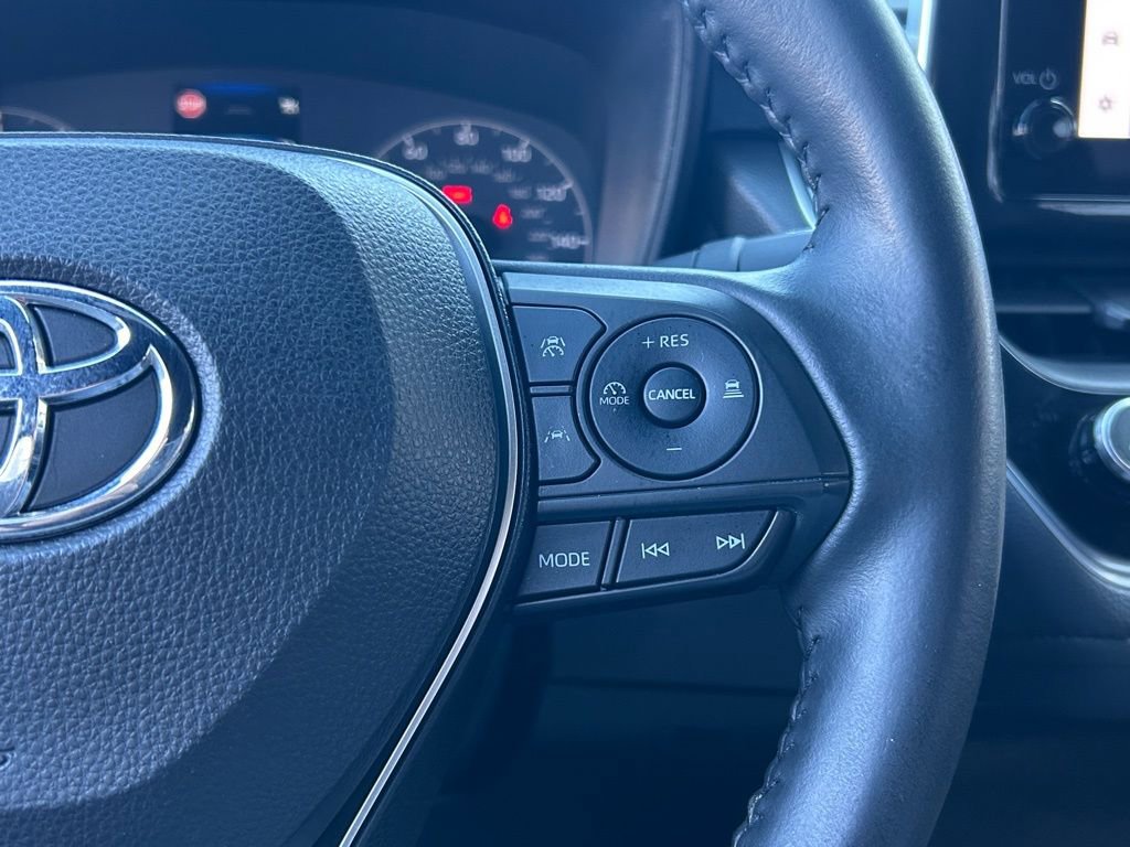 Used 2023 Toyota Corolla SE w/ SE Premium Package image 21